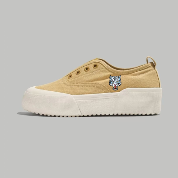 White Tiger - Badge Platform Slip - Ons